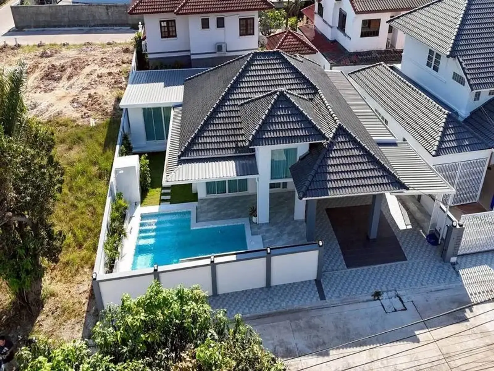 Park Village Modern Pool Villa for Sale in Siam Country Club Pattaya