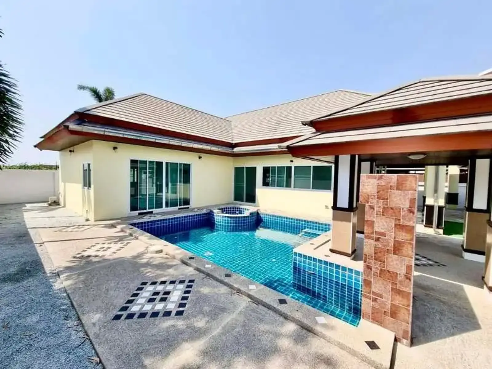Empty House for Sale – Huai Yai