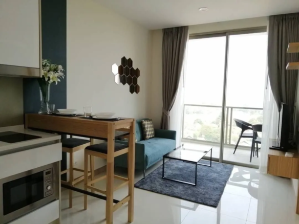  A Louer Condo Na Kluea