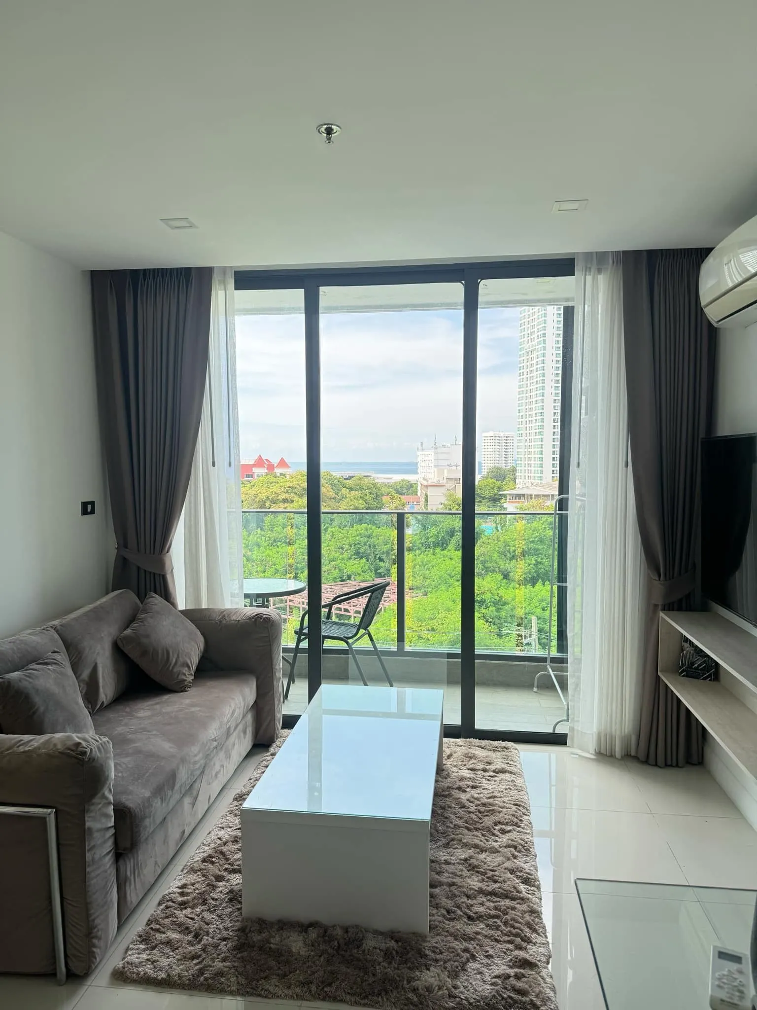  A Louer Condo Nong Prue