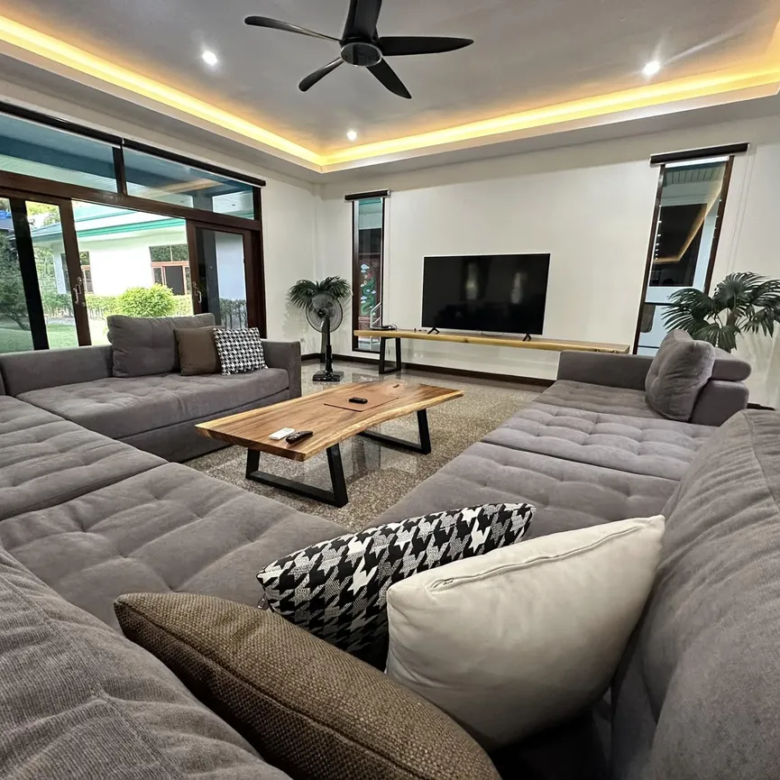 Grande Maison à Vendre à Bangsaray - Pattaya