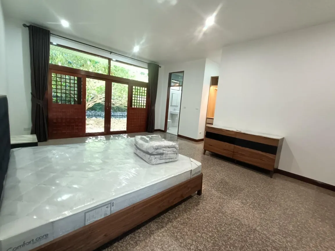 Grande Maison à Vendre à Bangsaray - Pattaya