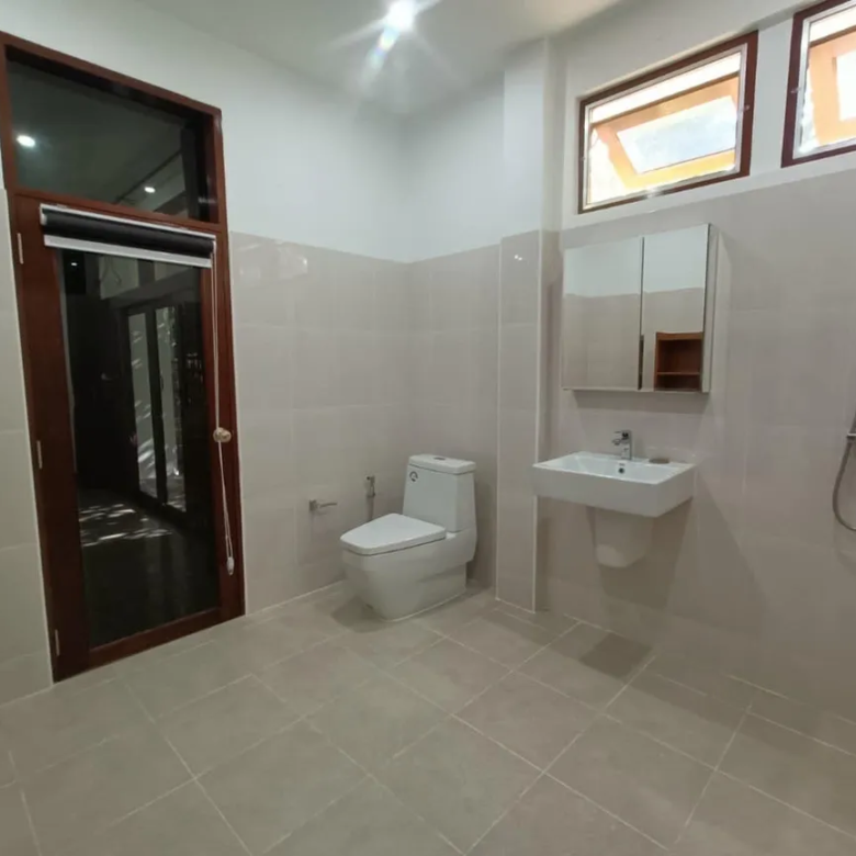 Grande Maison à Vendre à Bangsaray - Pattaya