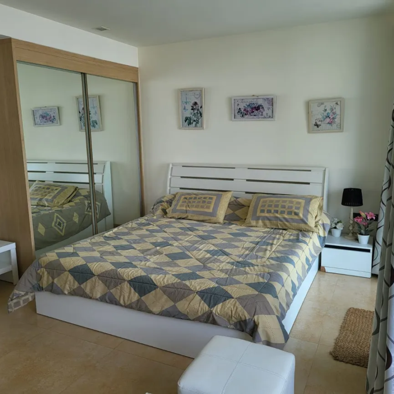 The Cliff Résidence Condo à Louer à Pratumnak, Pattaya