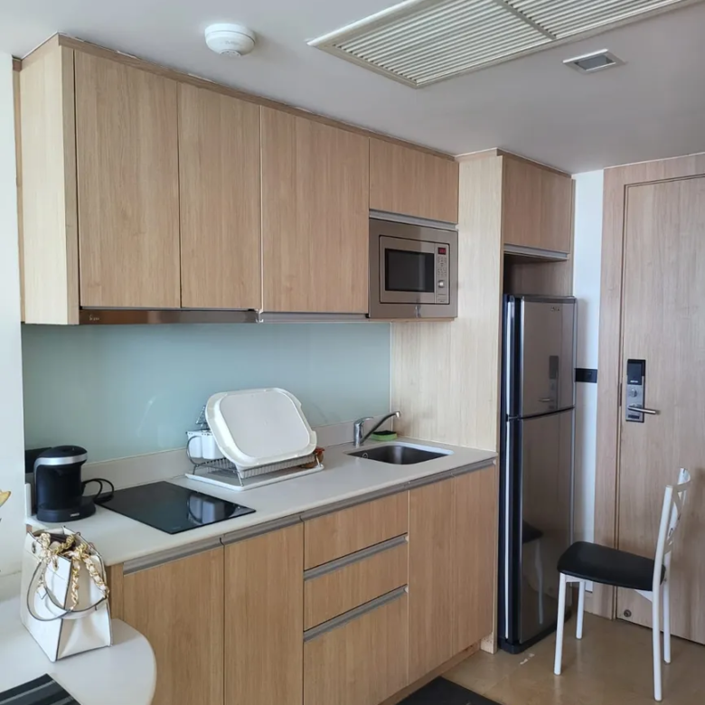 The Cliff Résidence Condo à Louer à Pratumnak, Pattaya