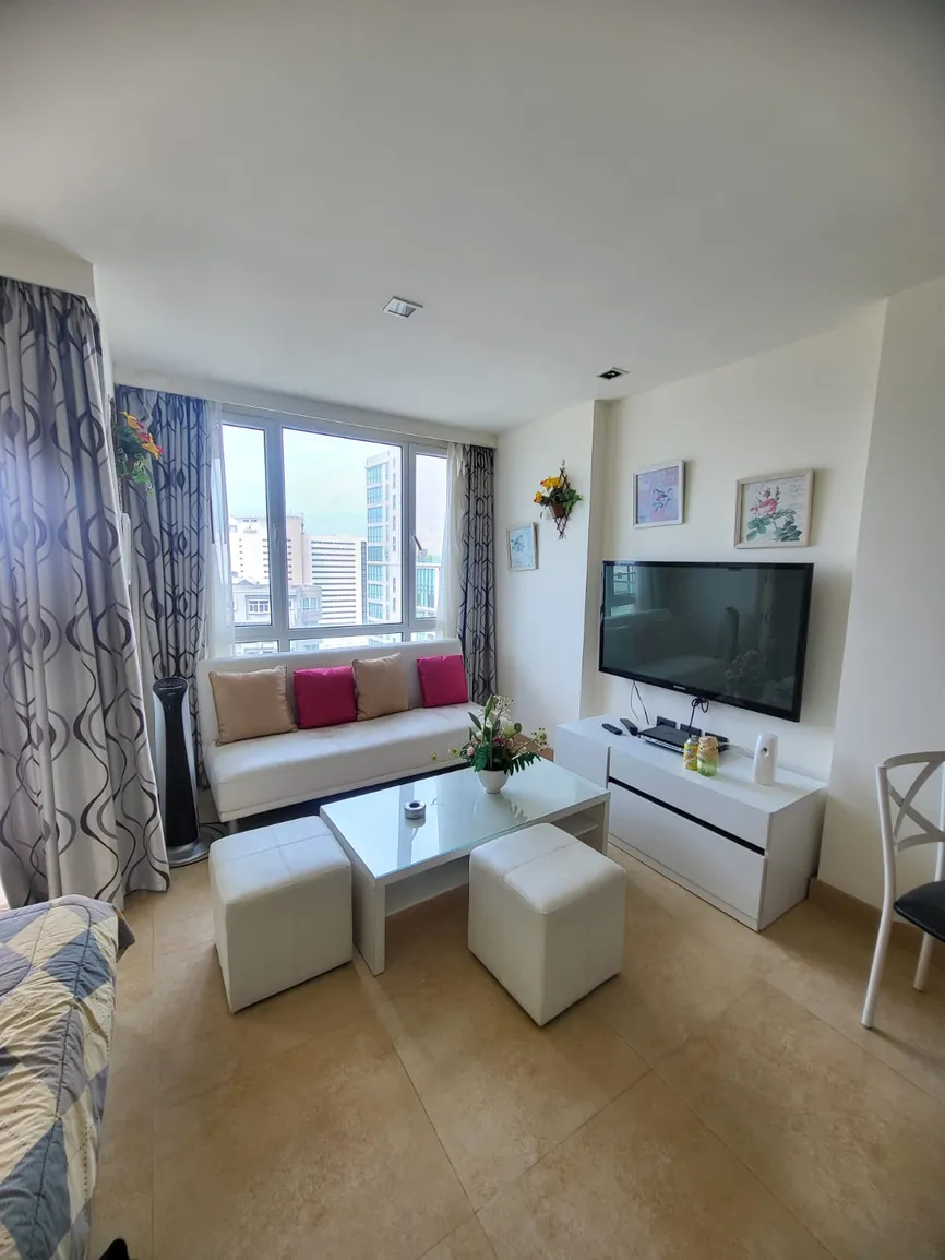 The Cliff Résidence Condo à Louer à Pratumnak, Pattaya