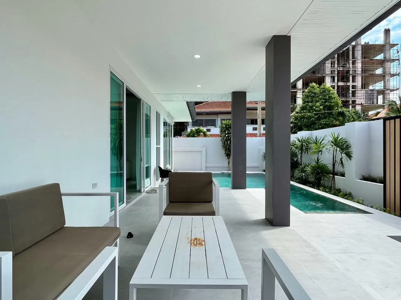 magnifique villa pattaya de luxe à eakmongkol chaiyapruek
