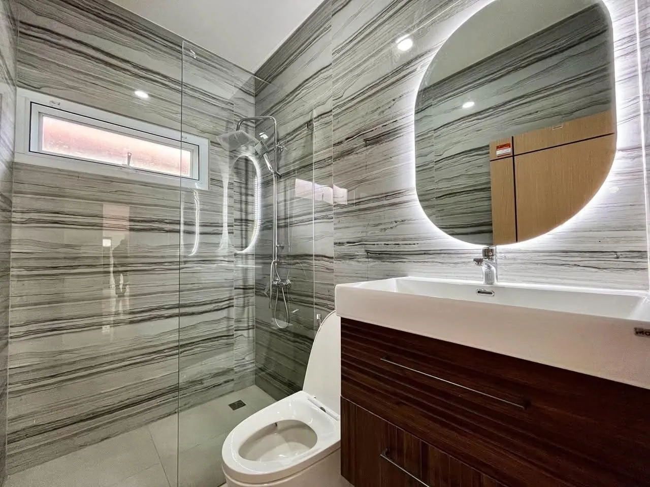 magnifique villa pattaya de luxe à eakmongkol chaiyapruek_5